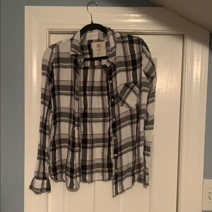 Women’s Black and White Plaid Shirt